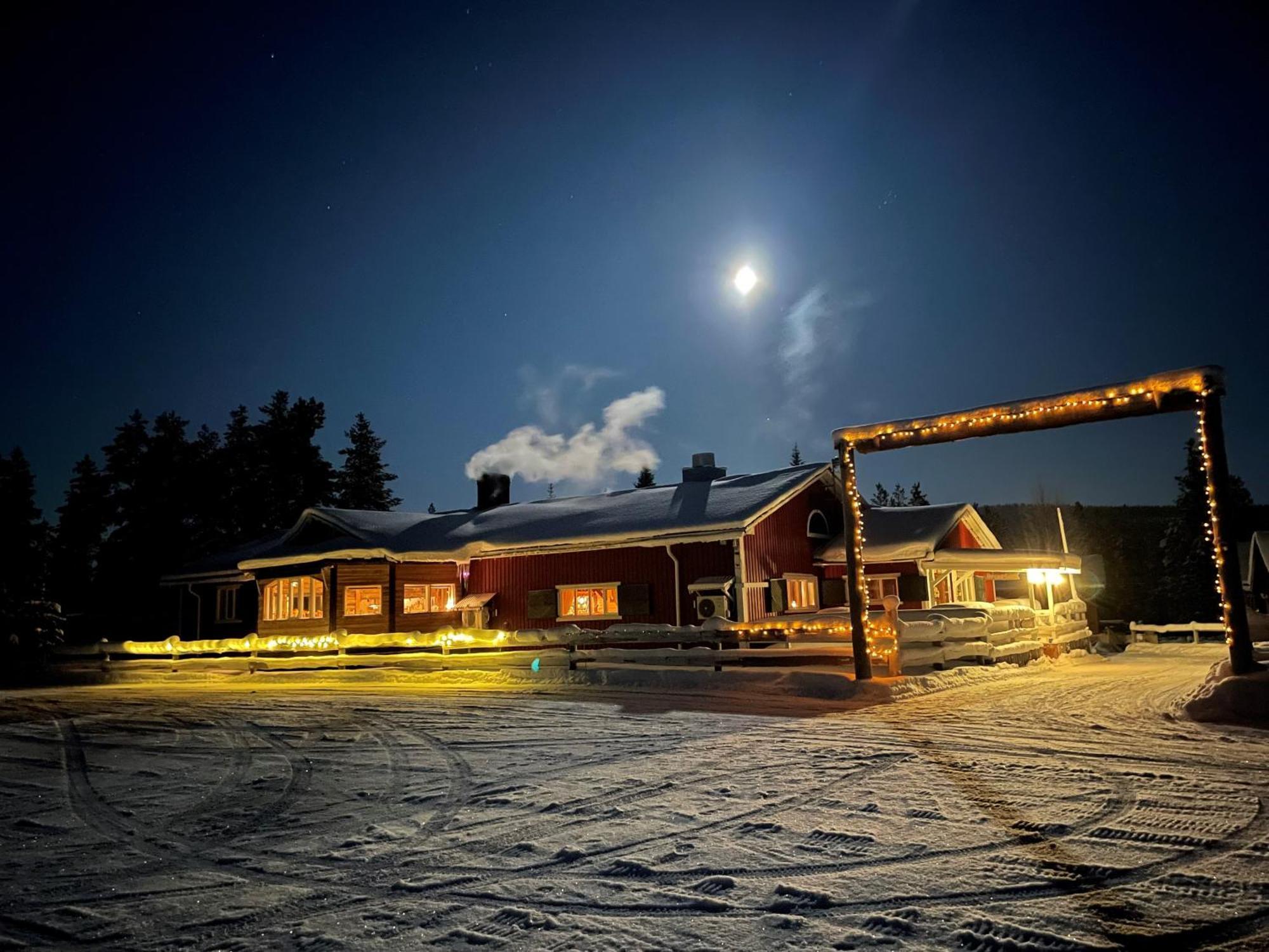 Skogen-Lodge Koskullskulle Exterior foto